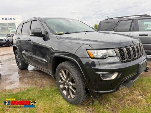 Brilliant Black Crystal Pearlcoat 2016 Jeep Grand Cherokee Limited