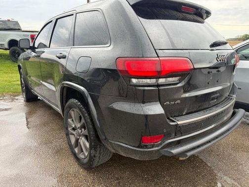 Brilliant Black Crystal Pearlcoat 2016 Jeep Grand Cherokee Limited