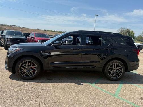 Agate Black Metallic 2026 Ford Explorer ST