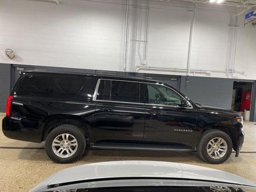 Black 2018 Chevrolet Suburban LT