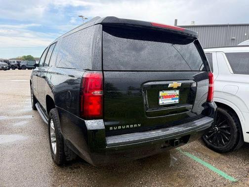 Black 2018 Chevrolet Suburban LT