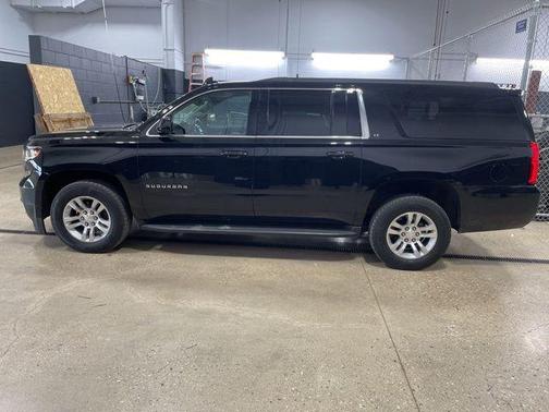 Black 2018 Chevrolet Suburban LT