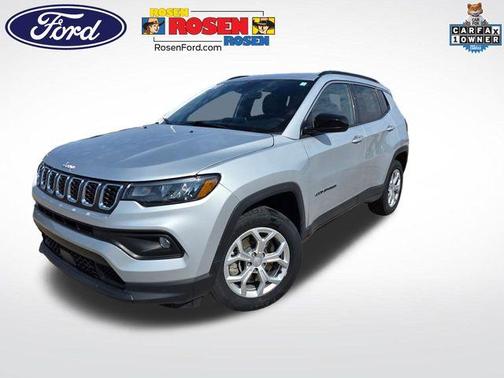 Silver Zynith 2024 Jeep Compass Latitude