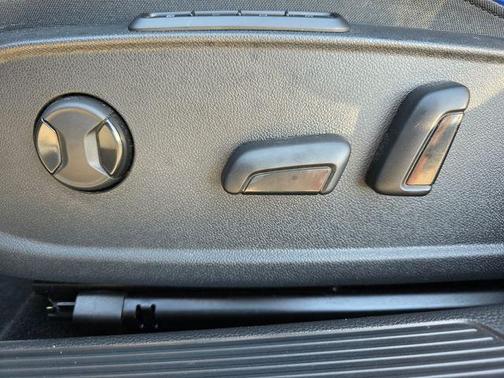 2023 Volkswagen Golf R 2.0T