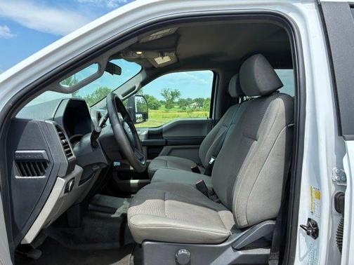 Oxford White 2022 Ford F-350 XL