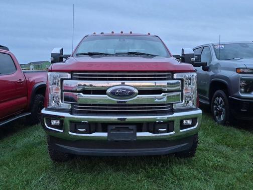Ruby Red Metallic Tinted Clearcoat 2017 Ford F-250 Lariat