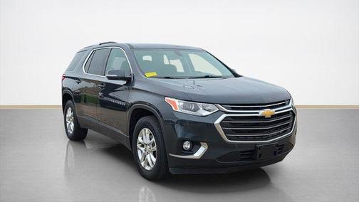 Graphite Metallic 2018 Chevrolet Traverse LT Cloth