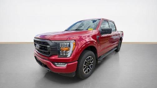 Red Metallic 2022 Ford F-150 XLT