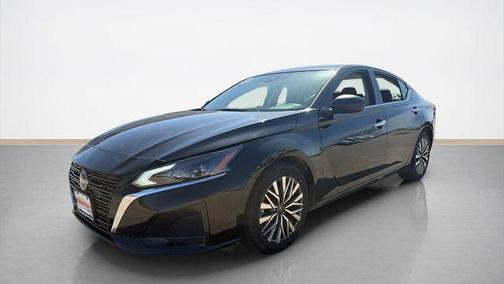 Black 2024 Nissan Altima 2.5 SV