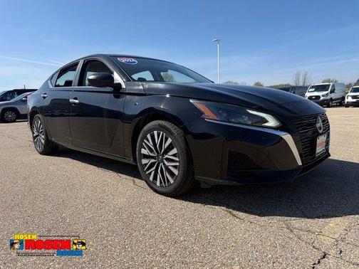 Black 2024 Nissan Altima 2.5 SV