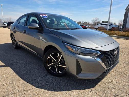Gun Metallic 2024 Nissan Sentra SV