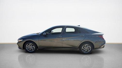 Amazon Gray 2024 Hyundai ELANTRA SEL