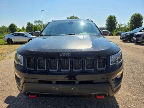 Diamond Black 2020 Jeep Compass Trailhawk