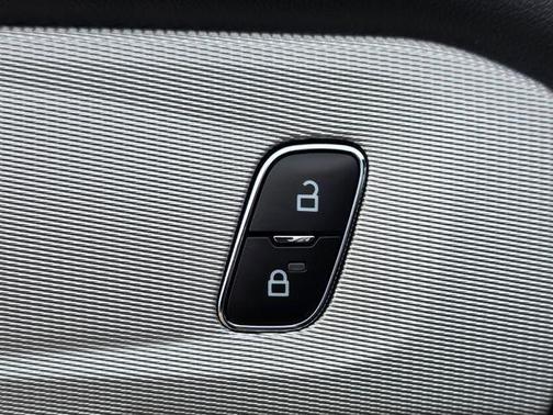 Carbonized Gray 2026 Ford Explorer Active