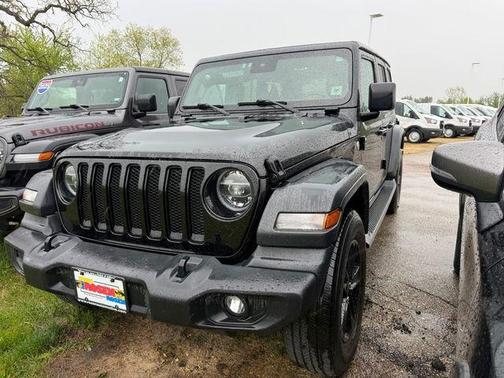 Black Clearcoat 2020 Jeep Wrangler Unlimited Sport Altitude
