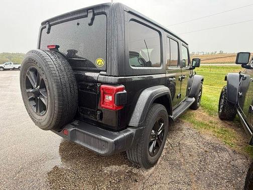 Black Clearcoat 2020 Jeep Wrangler Unlimited Sport Altitude
