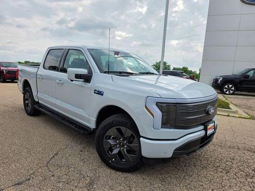 2025 Ford F-150 Lightning LARIAT