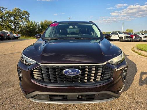 2023 Ford Escape Platinum