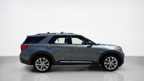 Gray Metallic 2023 Ford Explorer Platinum