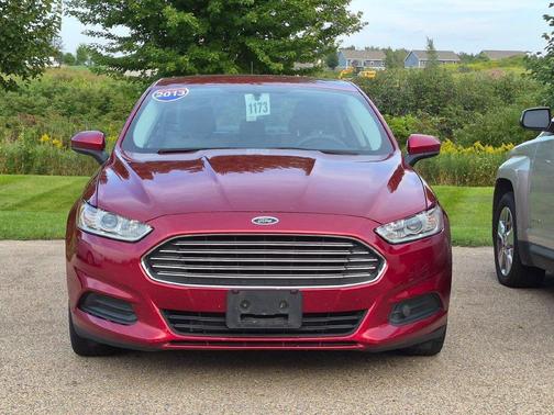 Ruby Red Metallic Tinted Clearcoat 2013 Ford Fusion S