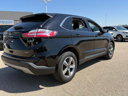 Agate Black Metallic 2024 Ford Edge SEL