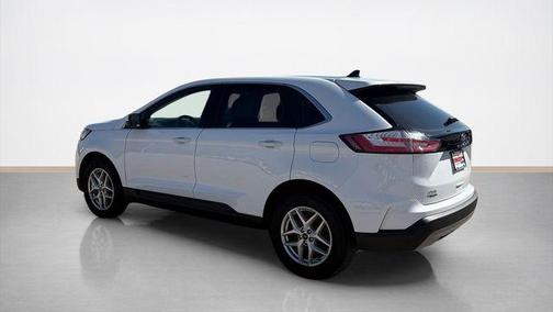 Star White 2024 Ford Edge SEL