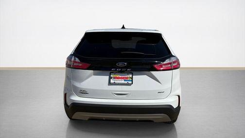Star White 2024 Ford Edge SEL
