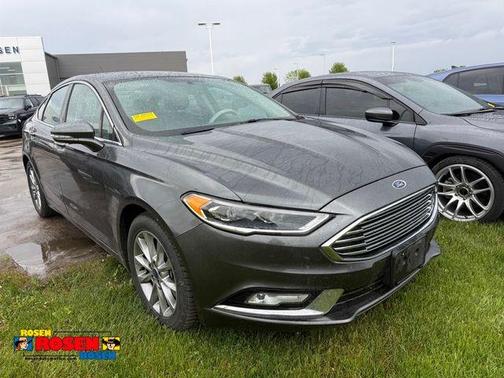 Magnetic 2017 Ford Fusion SE