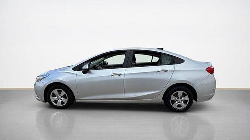 Silver Ice Metallic 2018 Chevrolet Cruze LS