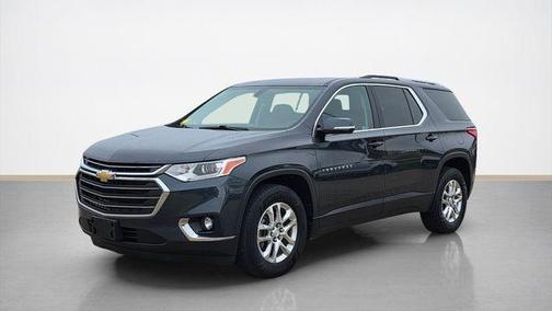 Graphite Metallic 2018 Chevrolet Traverse LT Cloth