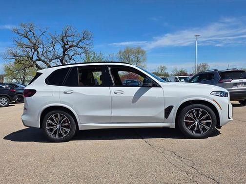 Alpine White 2024 BMW X5 M60i