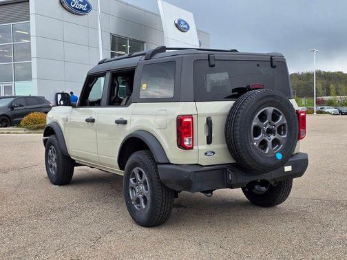 Desert Sand 2026 Ford Bronco Big Bend
