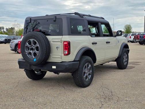 Desert Sand 2026 Ford Bronco Big Bend