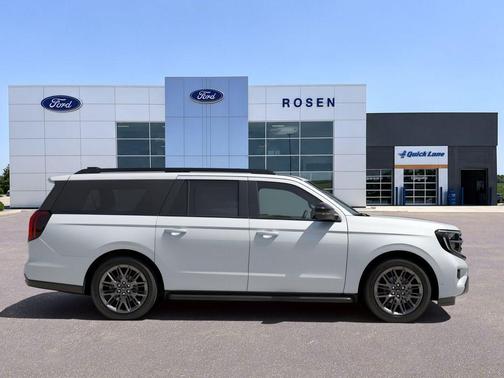 Space Silver 2026 Ford Expedition Max Platinum
