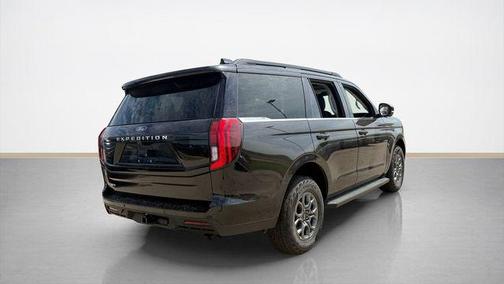 Black Metallic 2026 Ford Expedition Active