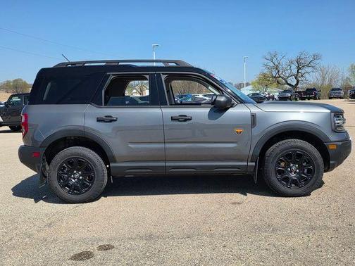 Carbonized Gray Metallic 2025 Ford Bronco Sport Badlands