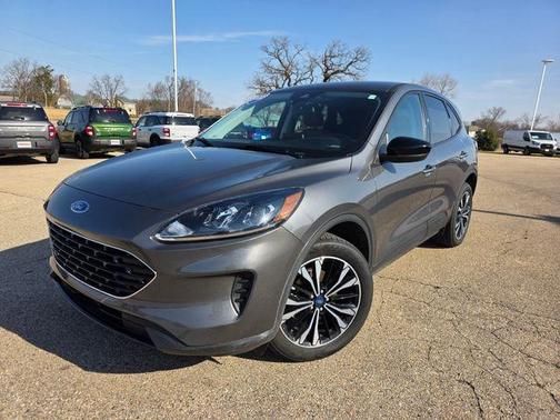 Carbonized Gray Metallic 2022 Ford Escape SE