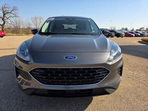 Carbonized Gray Metallic 2022 Ford Escape SE