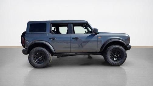 Carbonized Gray Metallic 2026 Ford Bronco Badlands