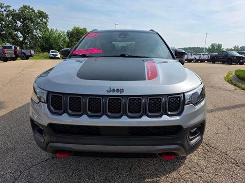 2023 Jeep Compass Trailhawk
