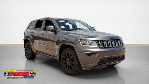 Granite Crystal Clearcoat Metallic 2019 Jeep Grand Cherokee Altitude