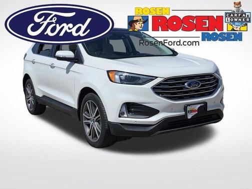 White Metallic 2022 Ford Edge Titanium