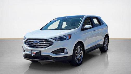 White Metallic 2022 Ford Edge Titanium