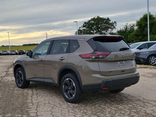 Baja Storm 2025 Nissan Rogue SV