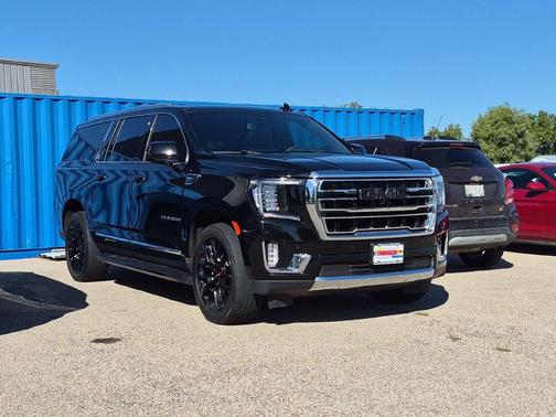 Onyx Black 2023 GMC Yukon XL SLT
