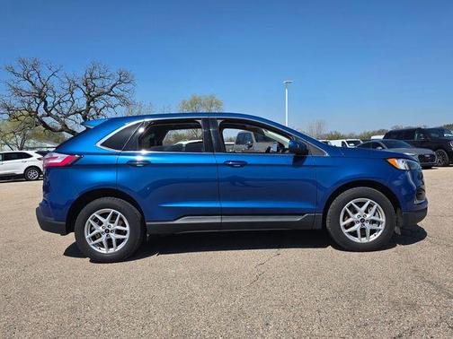 Blue Metallic 2024 Ford Edge SEL