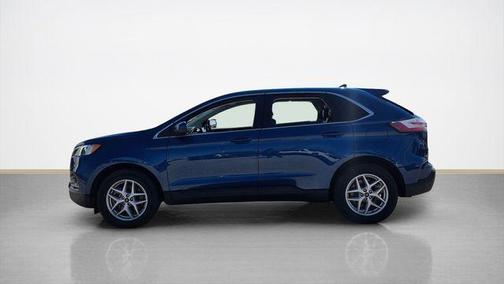 Blue Metallic 2024 Ford Edge SEL