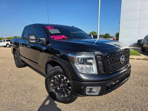 2019 Nissan Titan PRO-4X