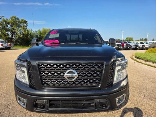 2019 Nissan Titan PRO-4X
