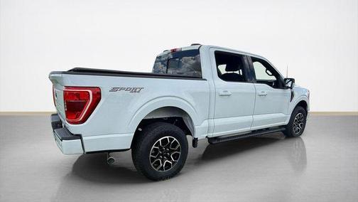 Oxford White 2023 Ford F-150 XLT